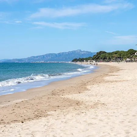 Playa Dorada B106 كامبريلس